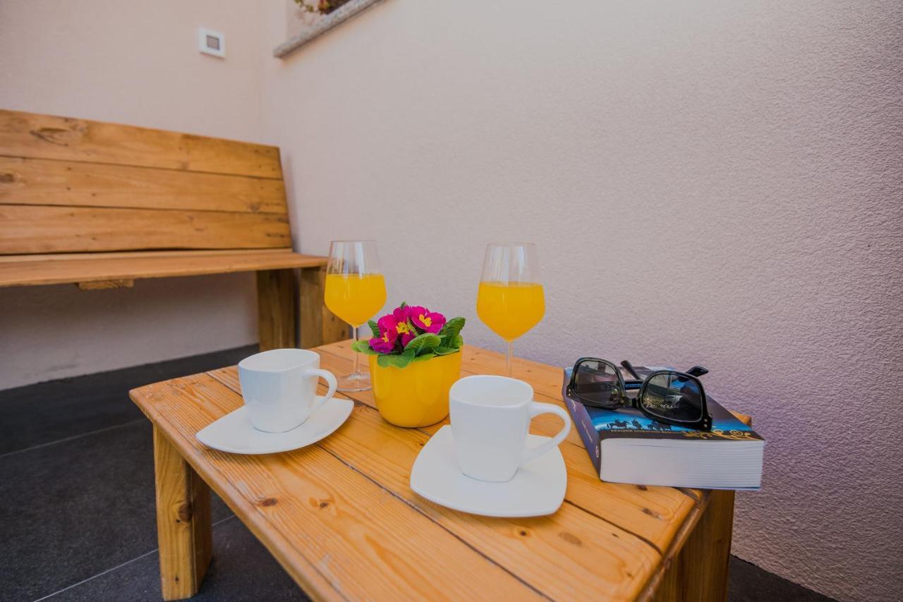 Lovely Apartment M&K In Peaceful Area - 자다르 외부 사진